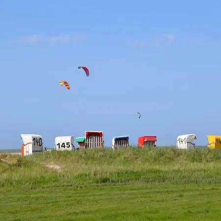 Fischerhaus بيت للعطل