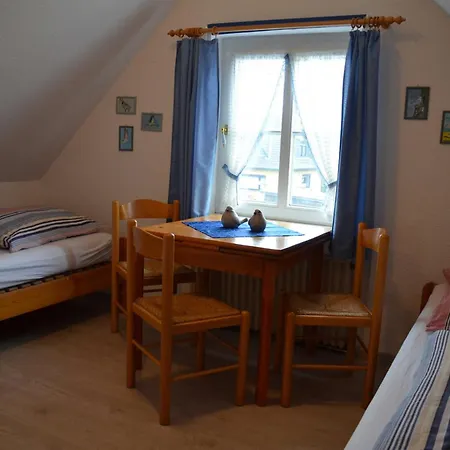 Fischerhaus بيت للعطل *